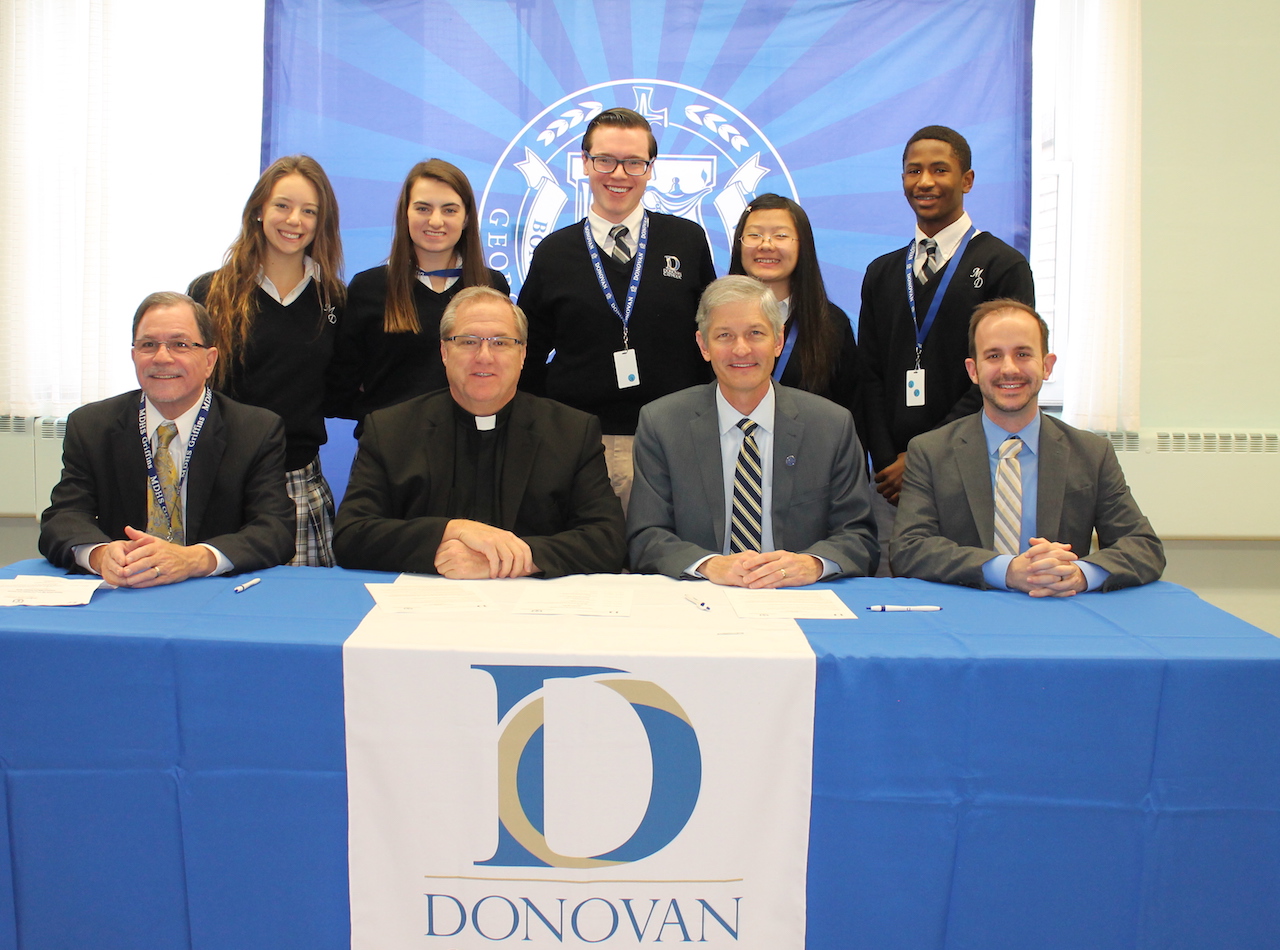Donovan-Catholic-Signing