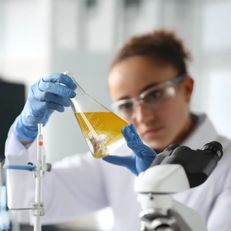 A female Chemistry student