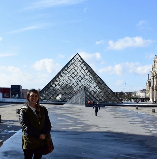 Chloe Grady visiting the Louvre