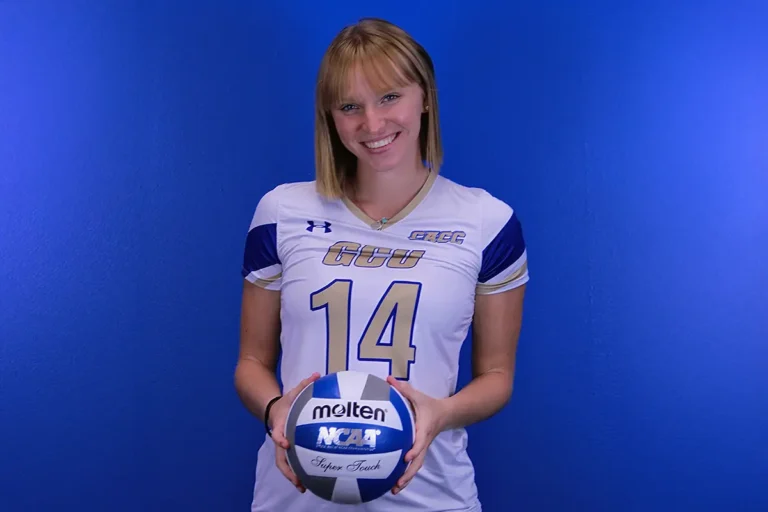 Martina Croce smiling at the camera